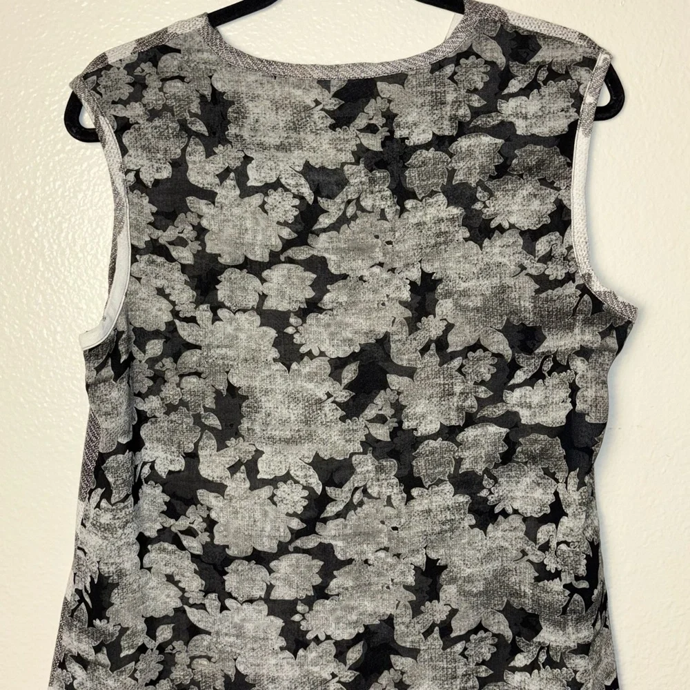Cabi #3057 Tango Floral Drape Tank black,white,gray floral Woman's Size Medium - Picture 10 of 16
